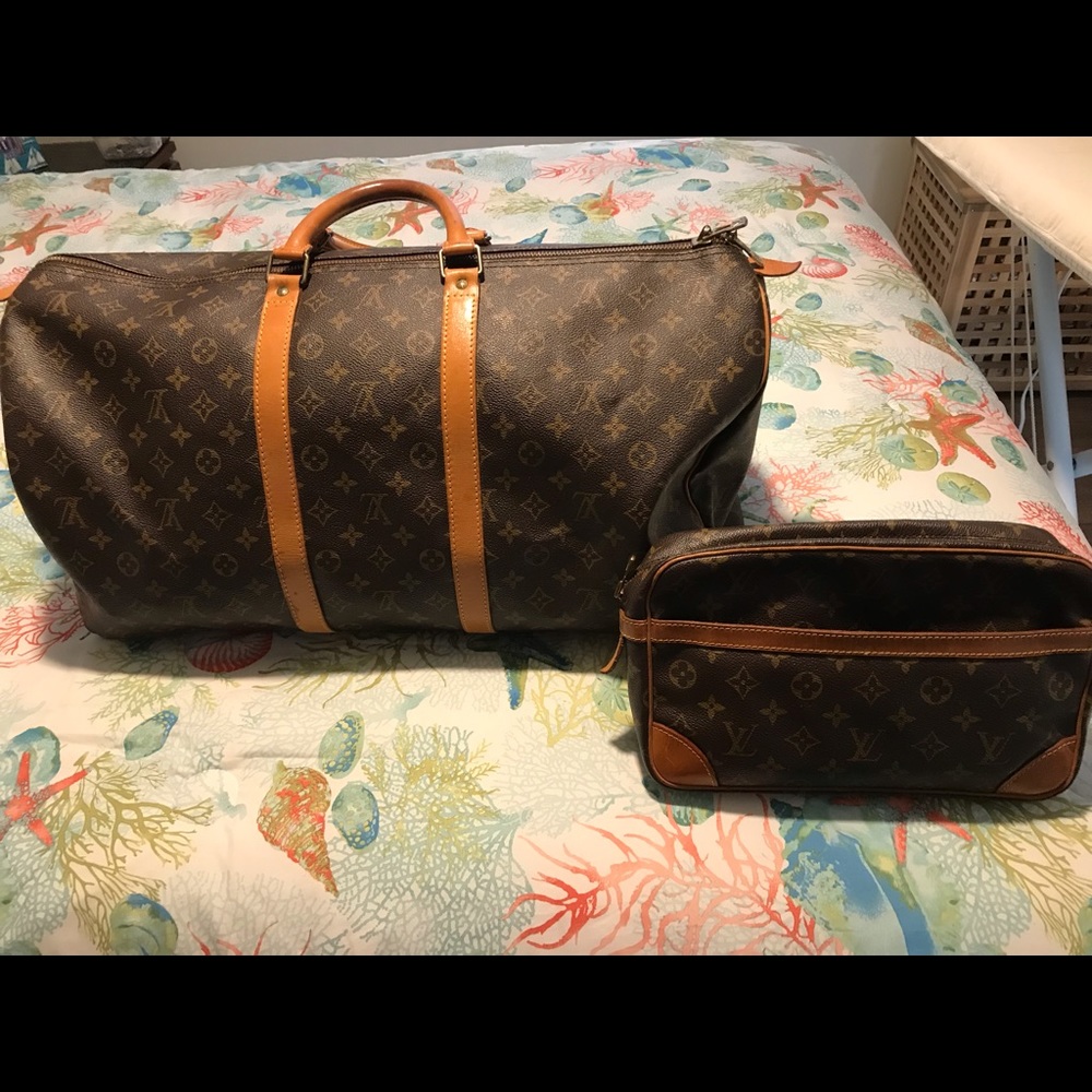 Large overnight bag and makeup/ shaving kit